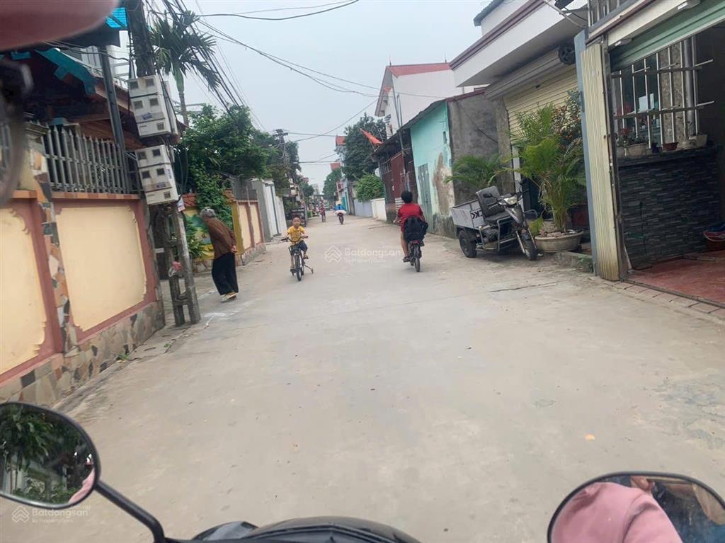 Bán lô đất vuông đẹp giá rẻ dt60,5m mt5,1m giá 1tỷ 980tr.giá 1tỷ 980tr.đông lai quang tiến.