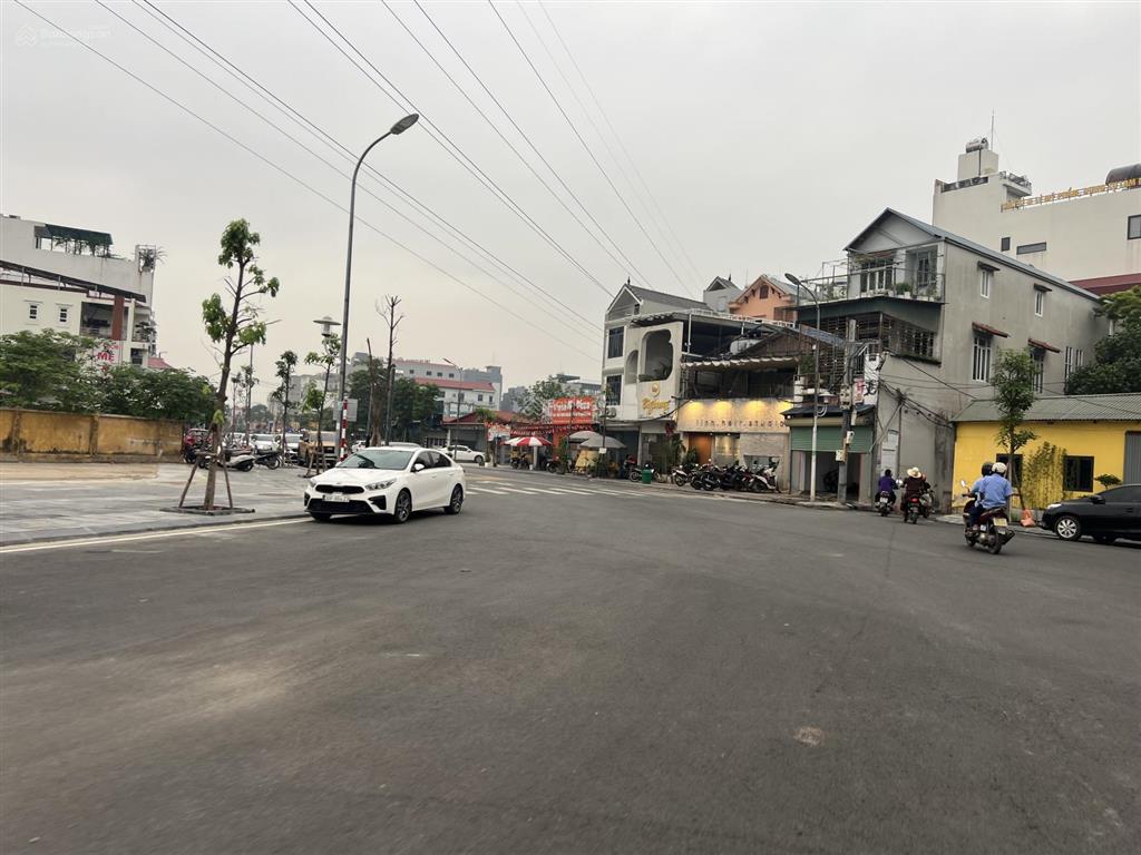 Đất đẹp  giá tốt  mặt tiền rộng dt 147m  phù mã  phù linh  sóc sơn.