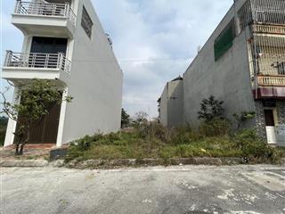 Lô đất xinh phù hợp tài chính nhỏ tái định cư dược hạ dt48m giá 4tỷ 150tr.đường to vỉa hè rộng