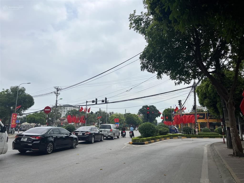 Đất dược thượng sóc sơn trục chính ,dt120m full .phù hợp kinh doanh tạo dòng tiền tiện ích.