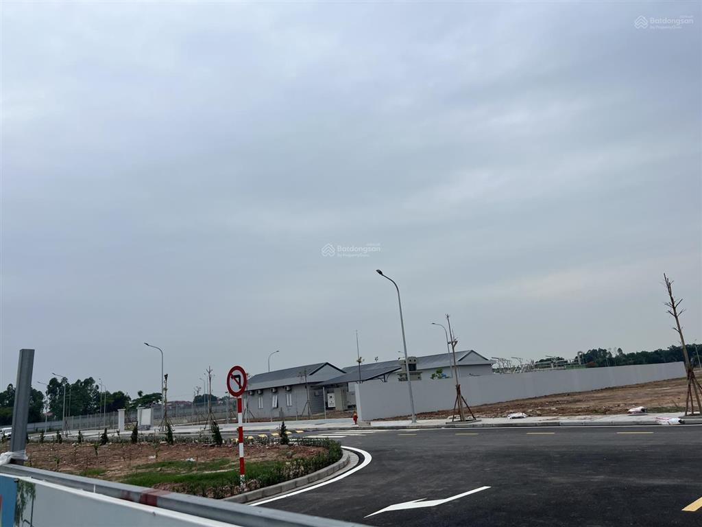 40m đất đẹp full sẵn sổ giá 2tỷ tí xíu hương đình mai đình .lô đất quá đẹp cơ hội tốt cho bạn.