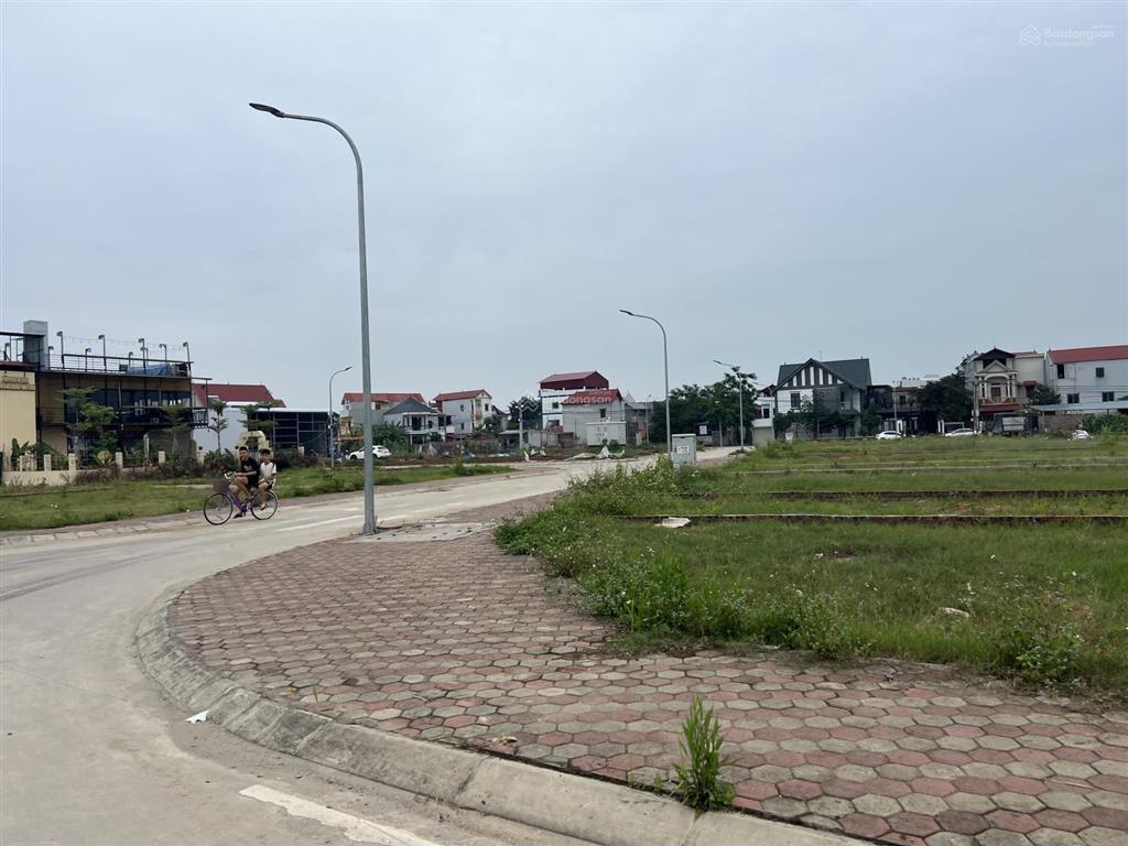 Dt54m đất đẹp giá tốt khu vực phát triển đông lai quang tiến sóc sơn nay là xã nội bài .