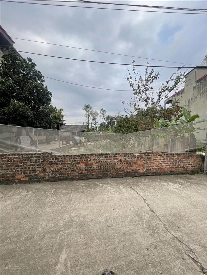 Bán 179m fullmặt tiền 8m giá chỉ 26tr/1m2xuân bách quang tiến nay là xã nội bài .