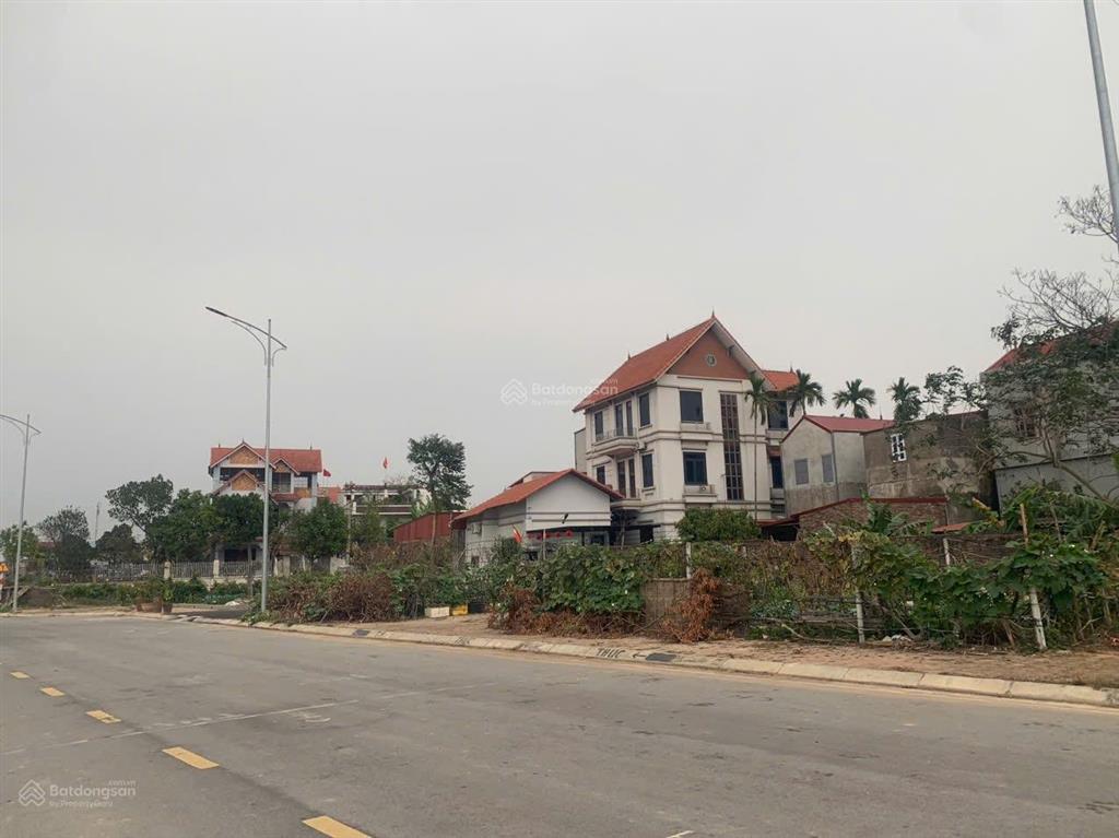 Lô góc cực đẹp dt95m full khu đấu giá hương đình mai đình đối diện là cn 2.3khu vực hót nhất.
