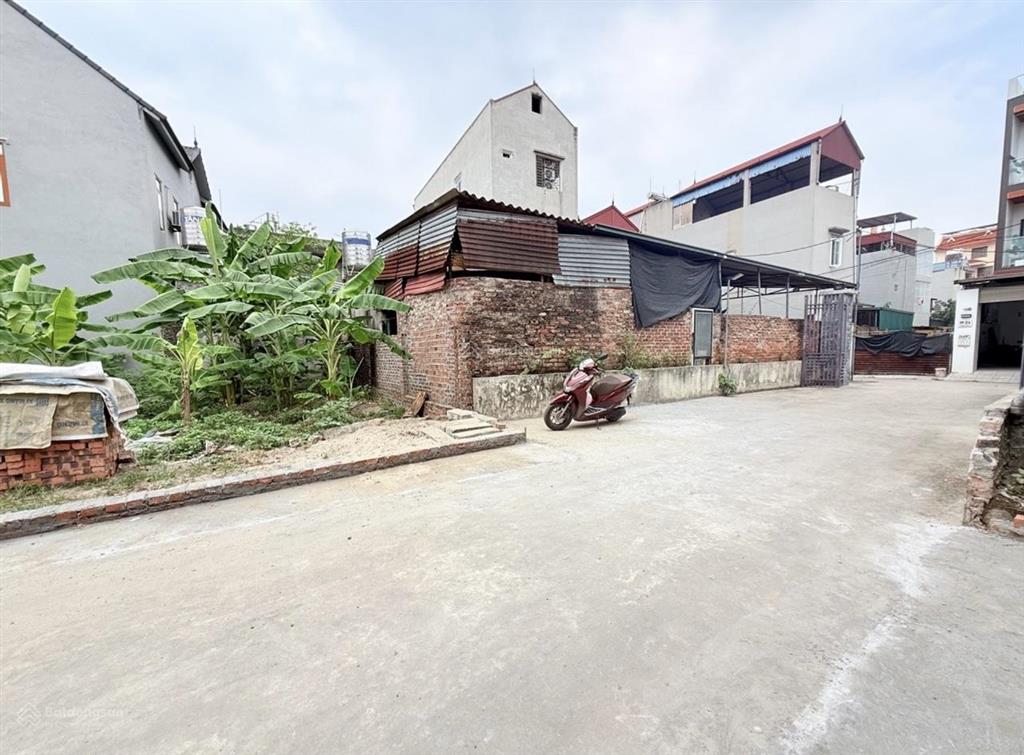 36tr/1m²  dt 192m². đất ngay trung tâm chợ phù lỗ  đường thông rộng