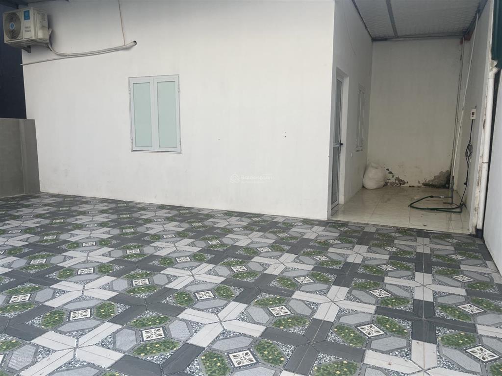 Bán đất có sẵn căn nhà cấp4 sẵn ở dt94m mt5m giá chỉ 3tỷ 100tr.đông lai quang tiến .nội bài