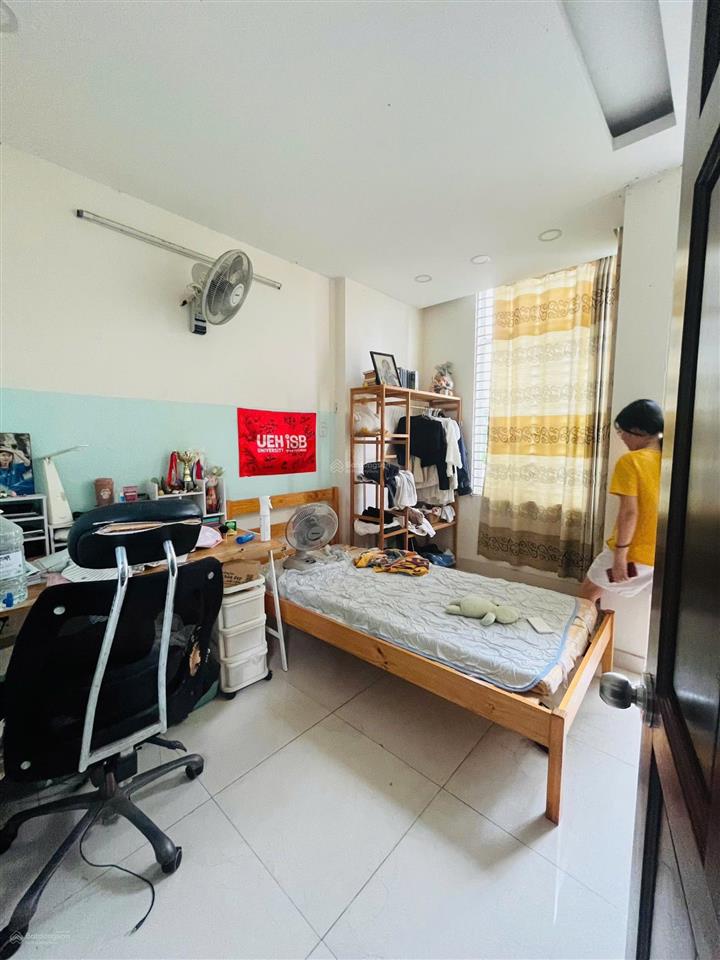 Cho thuê nhà mặt tiền hẻm xe hơi. 3pn. có tầng suốt để làm việc, kinh doanh
