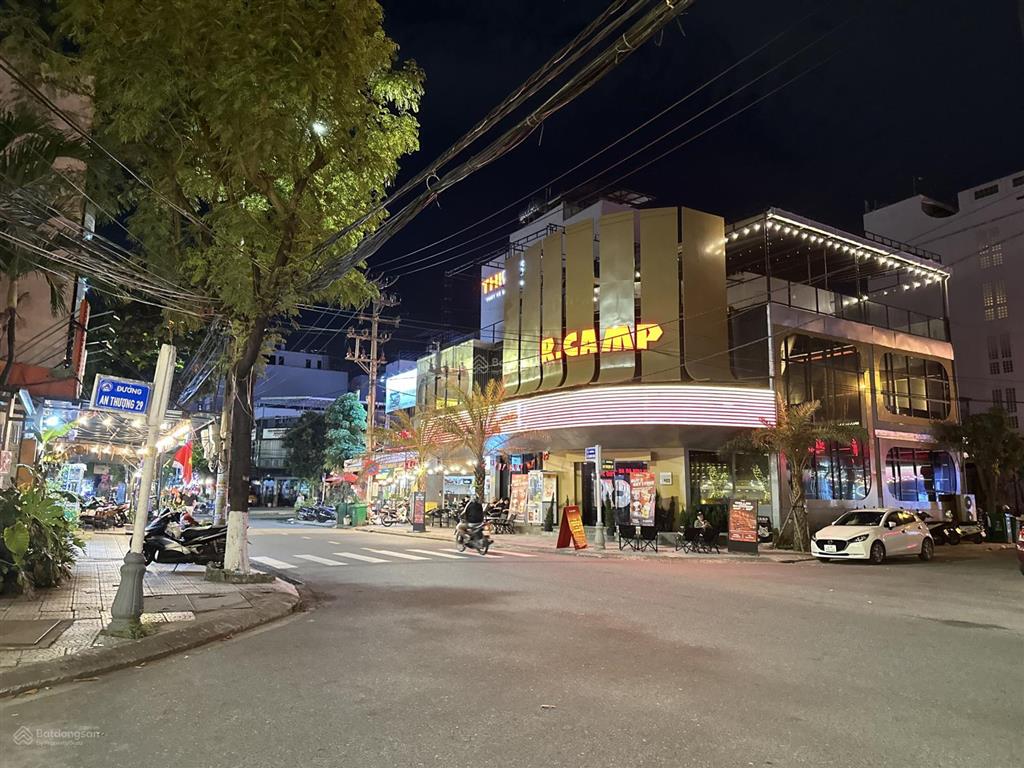 Siêu đỉnh lô góc ngã tư lê quang đạo. ngay đỗ bá. diện tích 225m. cách biển 300m