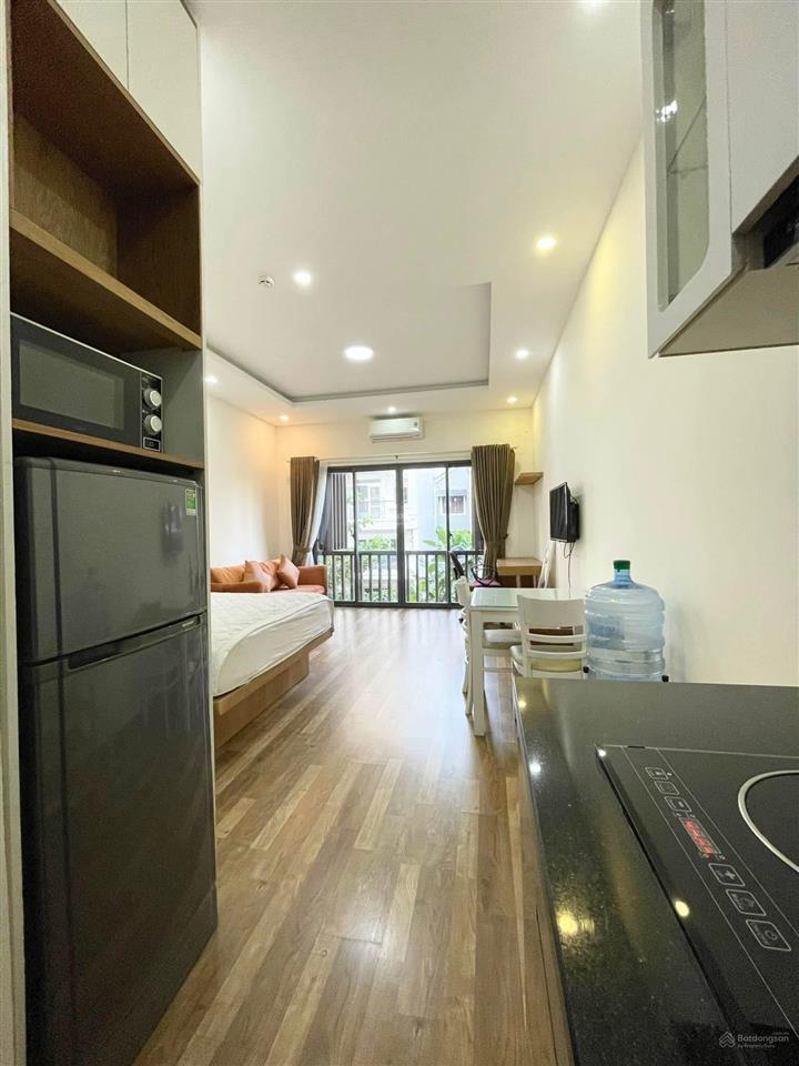 Studio  1pn ban công nhiều cây xanh thoáng mát  có chỗ đậu ô tô  dọn phòng free