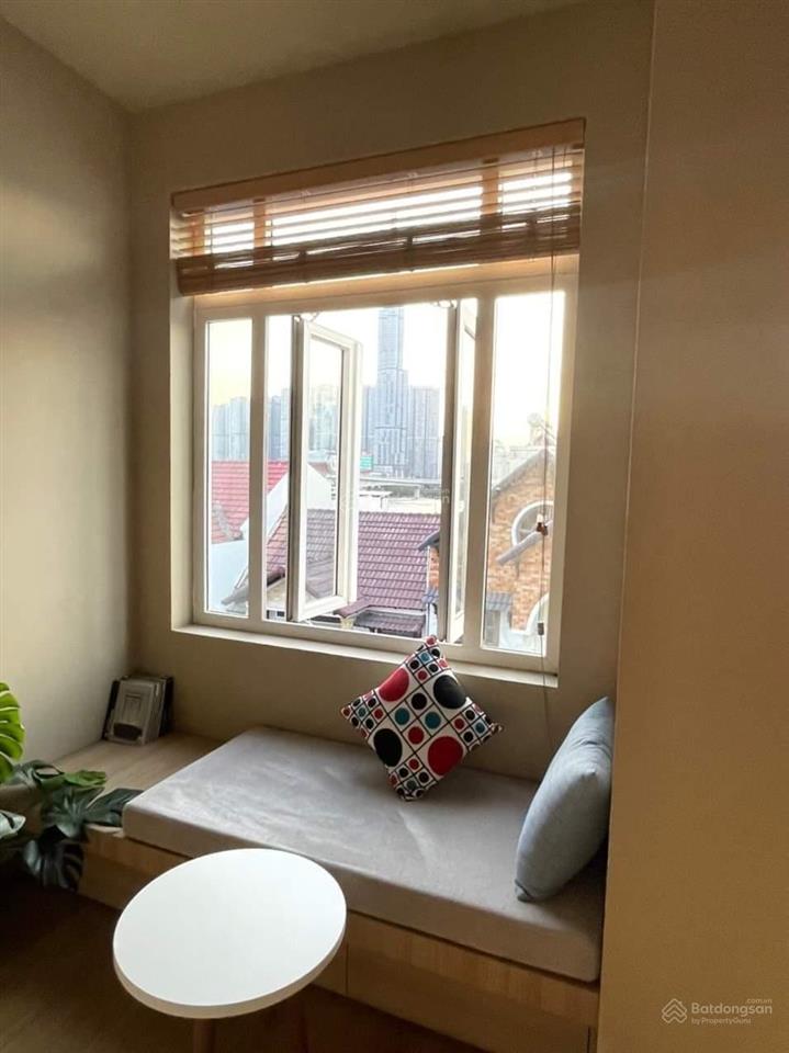 Studio tone gỗ full nội thất  có ban công  ít chi phí trung tâm thảo điền