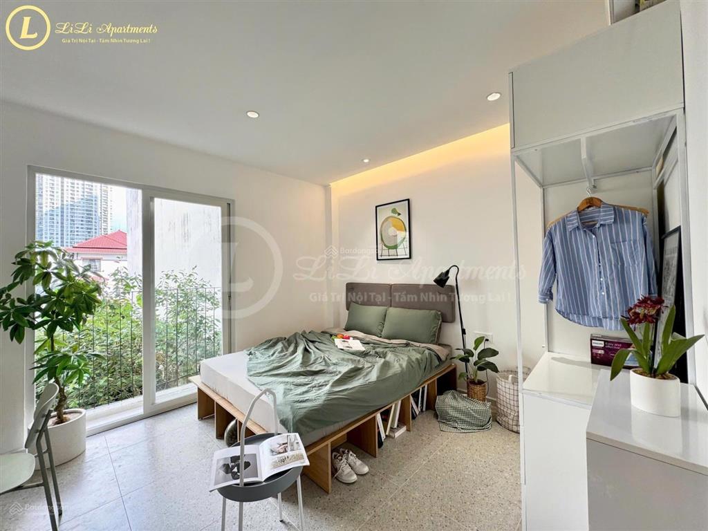 Studio ban công tone trắng xinh  dọn phòng miễn phí  có chỗ đậu ô tô