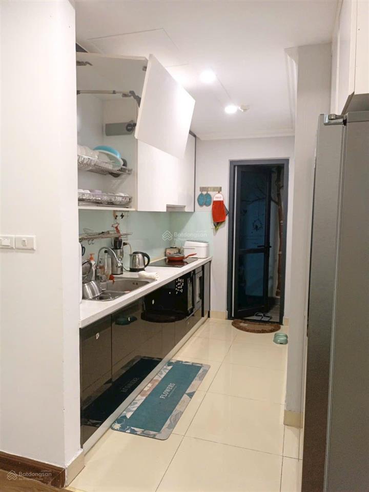 Chính chủ bán căn hộ toà s4 goldmark 136 hồ tùng mậu, 2 ngủ 2 vệ sinh, view pháo hoa mỹ đình