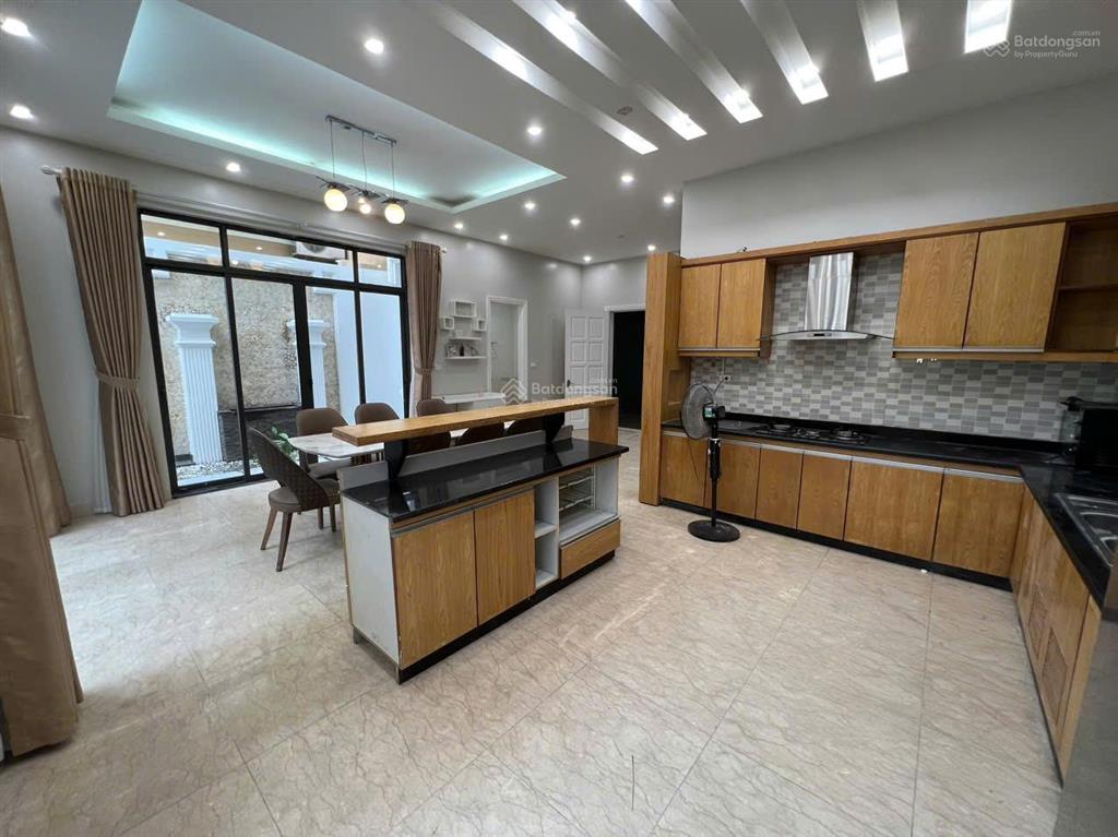 Bán biệt thự song lâp khu t ciputra tây hồ, dt 180m2, nhà đã sửa đẹp vào ở luôn.  0966 998 ***