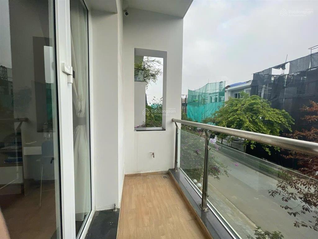 Bán biệt thự k3 ciputra, nhà đã sửa đẹp, hướng nam mát view công viên 65ha, dt 180m2.  0966 998 ***