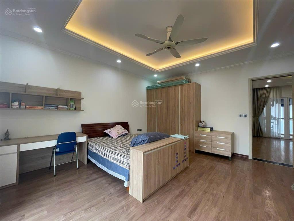 Bán biệt thự k3 ciputra, nhà đã sửa đẹp, hướng nam mát view công viên 65ha, dt 180m2.  0966 998 ***