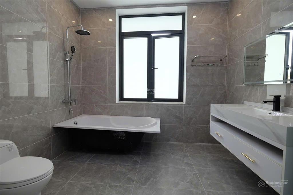 Bán biệt thự song lập mặt đường đôi 30m ciputra tây hồ 342m2 view trường học unis.  0966 998 ***