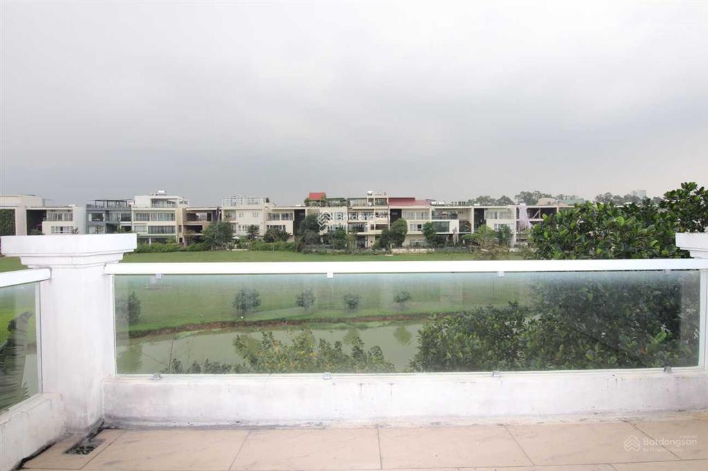 Chính chủ bán biệt thự song lập t3 ciputra, view sông thoáng mát, dt 324m2.  0966 998 ***