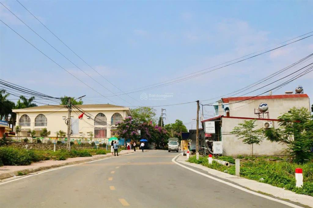 Bán đất chính chủ phố nguyễn văn linh 60m2 đã có sổ đỏ, giá 1,58 tỷ đường 25m, lõi dân cư đông đúc