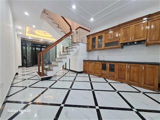 Bán nhà phân lô đẹp thịnh liệt hoàng mai ô tô vào nhà diện tích 43m kết cấu 4,5