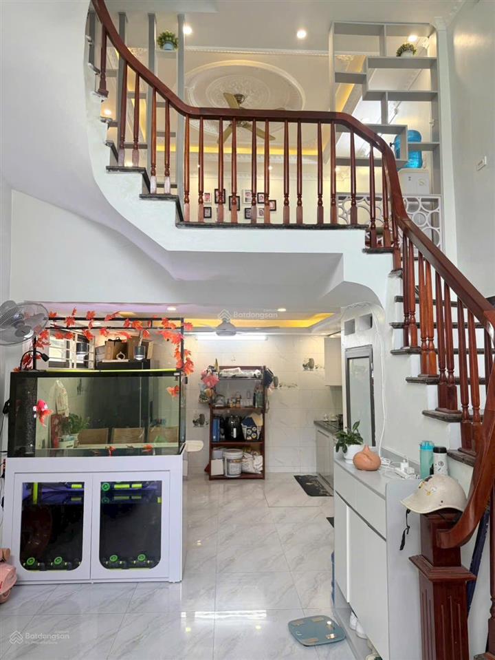 Nhà đẹp cương ngô tứ hiệp thanh trì diện tích 40m nhà 5 tầng lô góc cực thoáng
