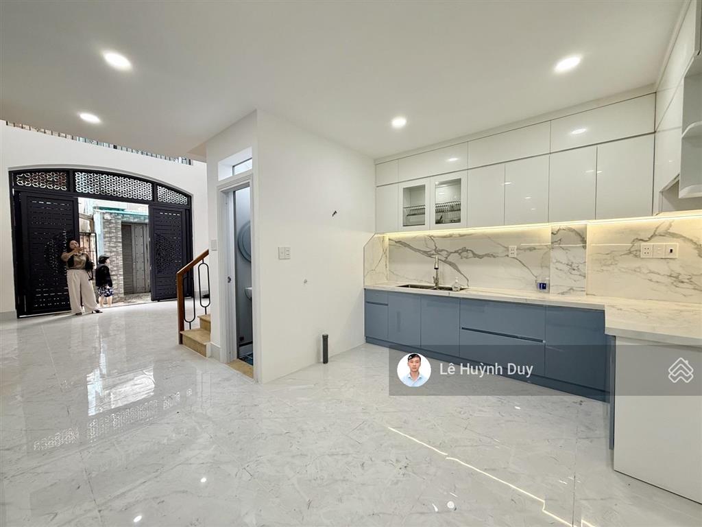 Lê văn sỹ, quận 3  trung tâm thời trang quận 3  4,4 x 11m  3 tầng  8,35 tỷ