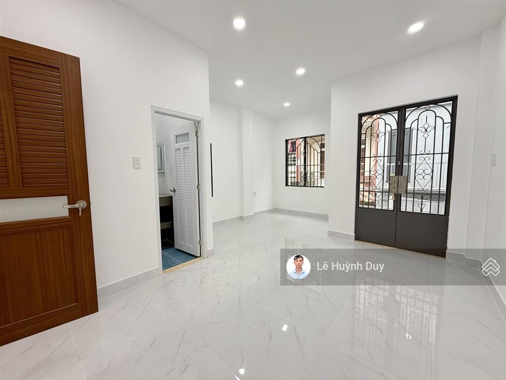 Lê văn sỹ, quận 3  trung tâm thời trang quận 3  4,4 x 11m  3 tầng  8,35 tỷ
