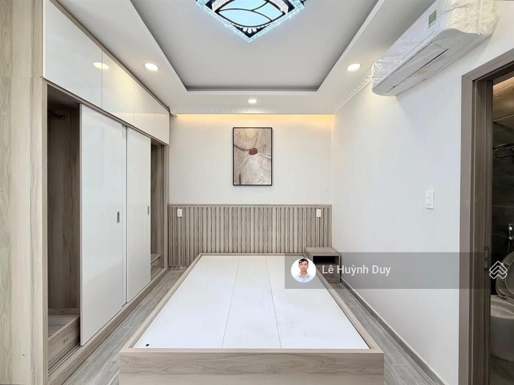 Ngay nguyễn văn trỗi  phân lô hiếm có  5 tầng  50m2  hẻm xe hơi  xây mới 100%  12,6 tỷ