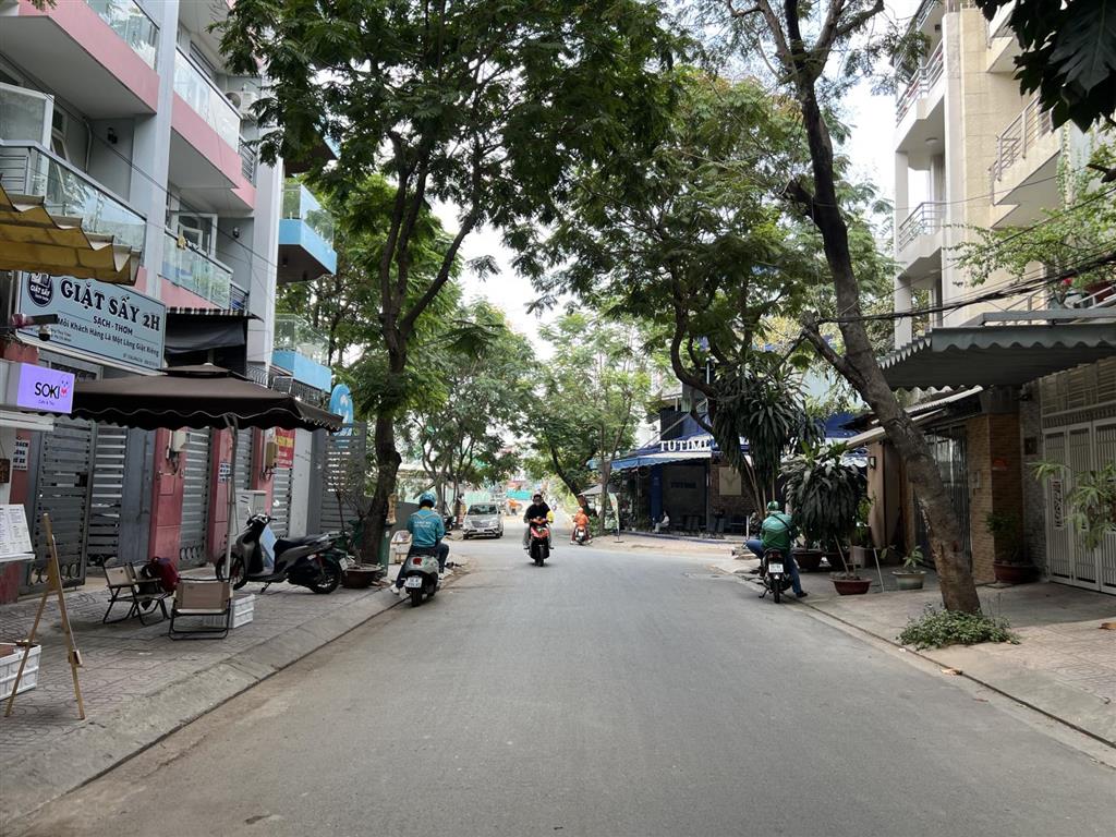 Khu vip view sông  ngay đại học văn lang  4,5 x 15m  64m2  phân lô đồng bộ  12,69 tỷ