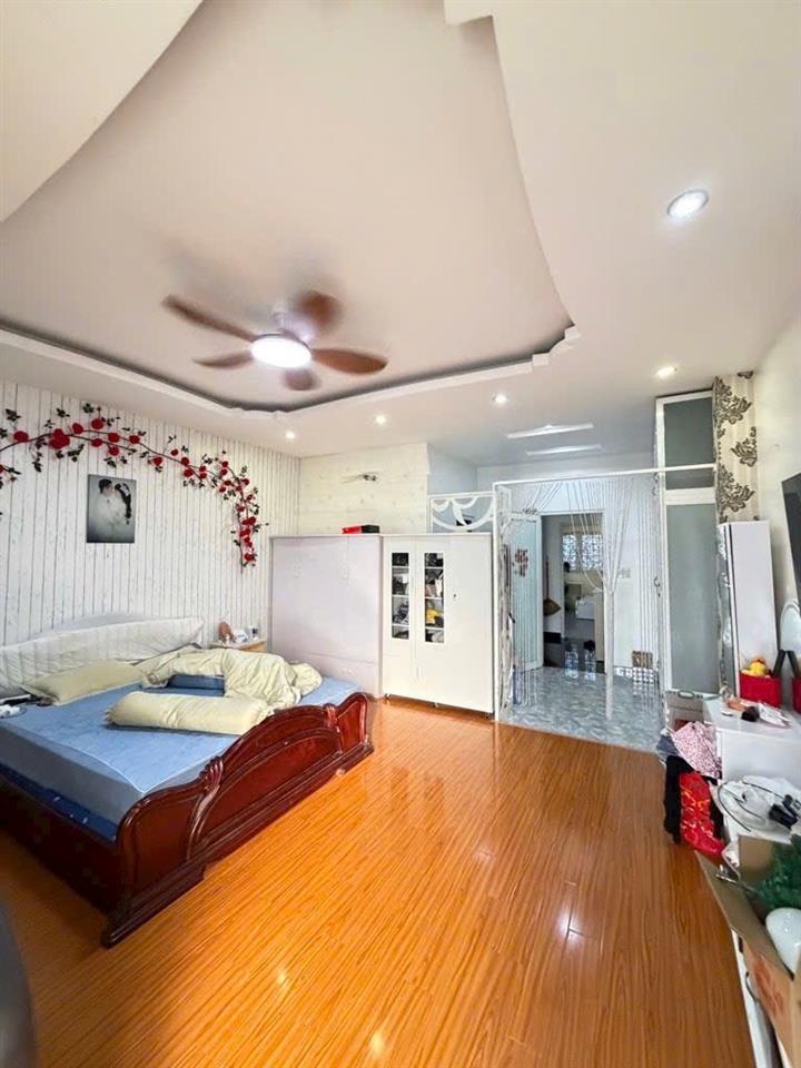 Khu vip view sông  ngay đại học văn lang  4,5 x 15m  64m2  phân lô đồng bộ  12,69 tỷ