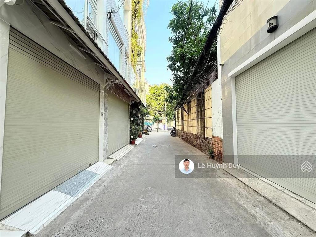 5 x 10,5m  hồ biểu chánh  hẻm xe hơi  4 tầng  11,7 tỷ