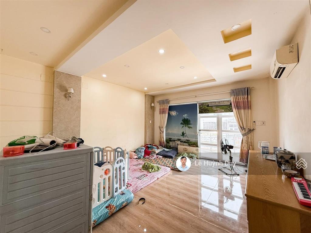 Mặt tiền ngay chợ bà chiểu  23 tỷ  102m2  5 tầng  sử dụng 123m2  phan văn trị