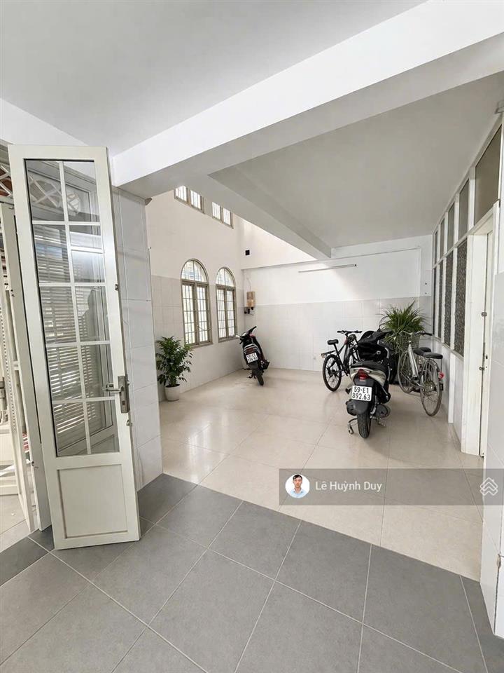 Nguyễn văn trỗi  khu văn phòng vip  68m2  ngang 7m  6 tầng  12 pn, wc riêng  13,5 tỷ