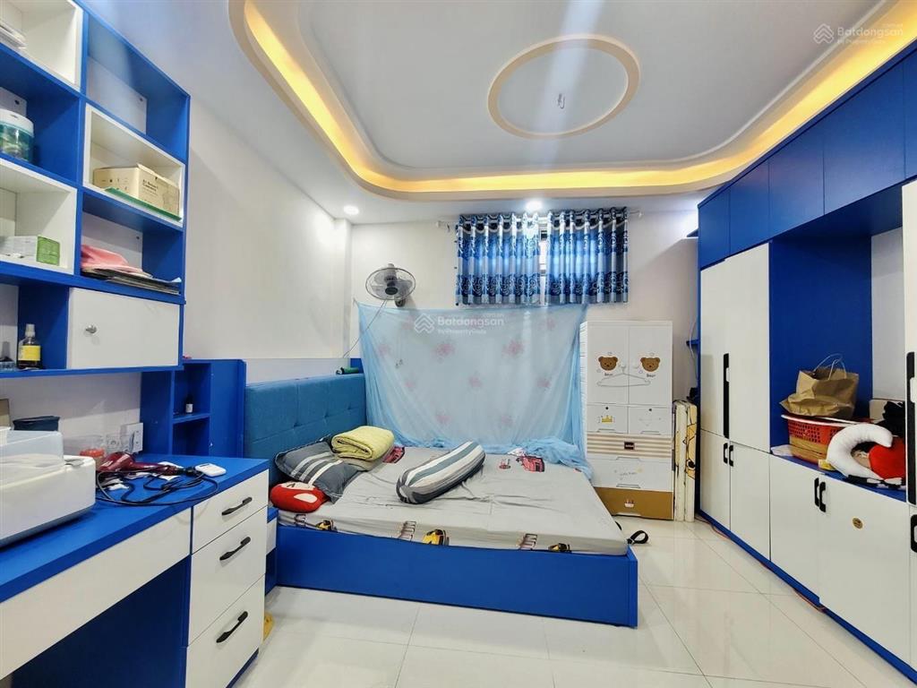 Phạm văn đồng, bình thạnh  xe hơi ngủ nhà  47m2  (4x11.5) 5 tầng hiện đại  hẻm nhựa 6m  9 tỉ