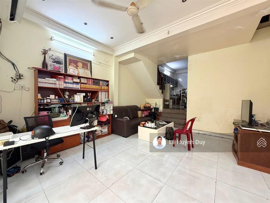 Quá lâu rồi mới xuất hiện cả nhà tìm  ngang 5m  sau lưng căn mặt tiền phan xích long  16,9 tỷ