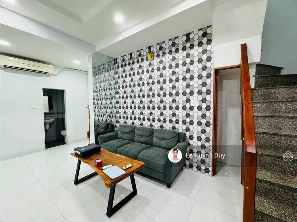 Ngang 5m  45m2  giáp bình thạnh  vincom phan văn trị  6,4 tỷ