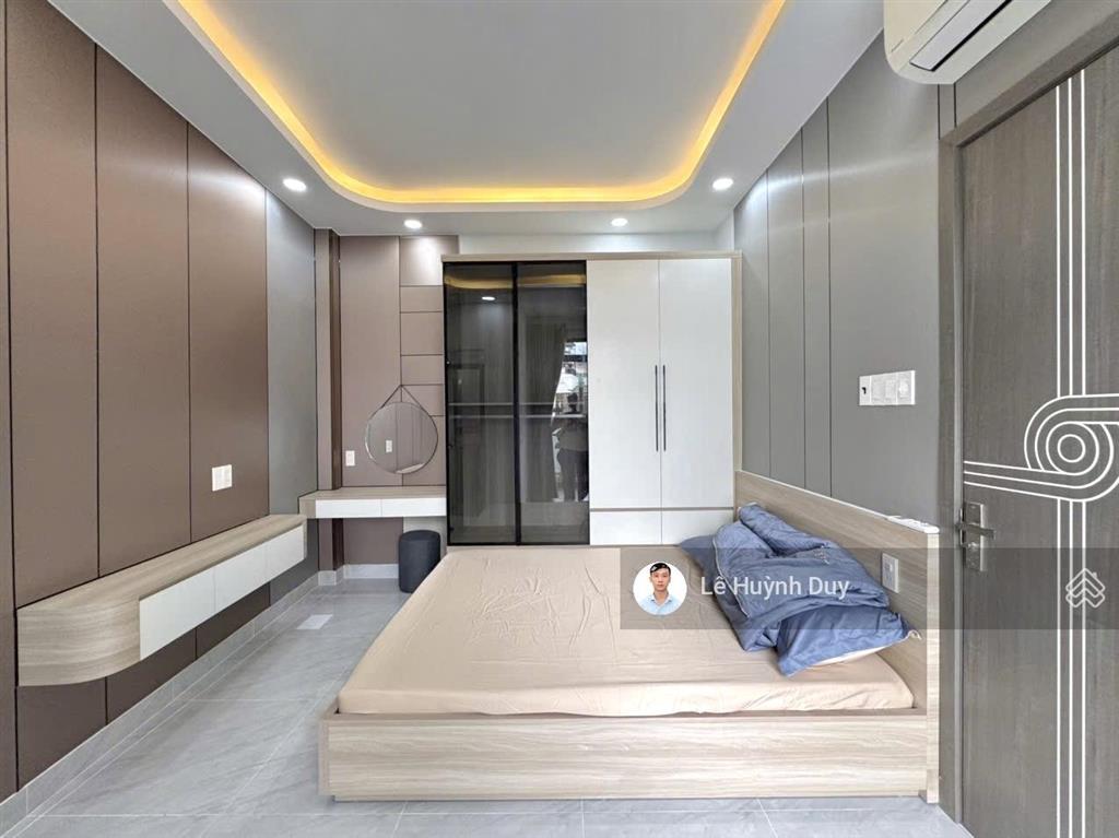 Sân bay tân sơn nhất  6x7  4 tầng  hẻm xe hơi 5m rộng rãi  ngay phạm văn đồng  42m2  7,4 tỷ