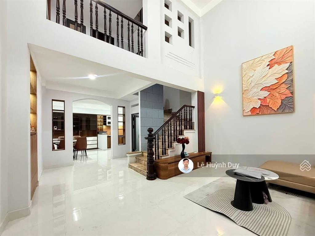 Ngang 5m x 10,5m  sổ vuông  hồ biểu chánh  hẻm xe hơi  4 tầng  11,7 tỷ