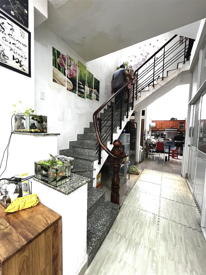 81m2  ngang 5m  11,5 tỷ  huỳnh văn bánh, phú nhuận  nở hậu  hẻm rộng thông thoáng