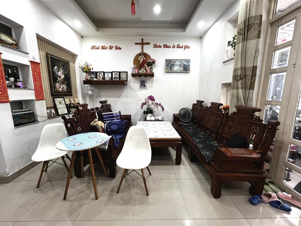 81m2  ngang 5m  11,5 tỷ  huỳnh văn bánh, phú nhuận  nở hậu  hẻm rộng thông thoáng