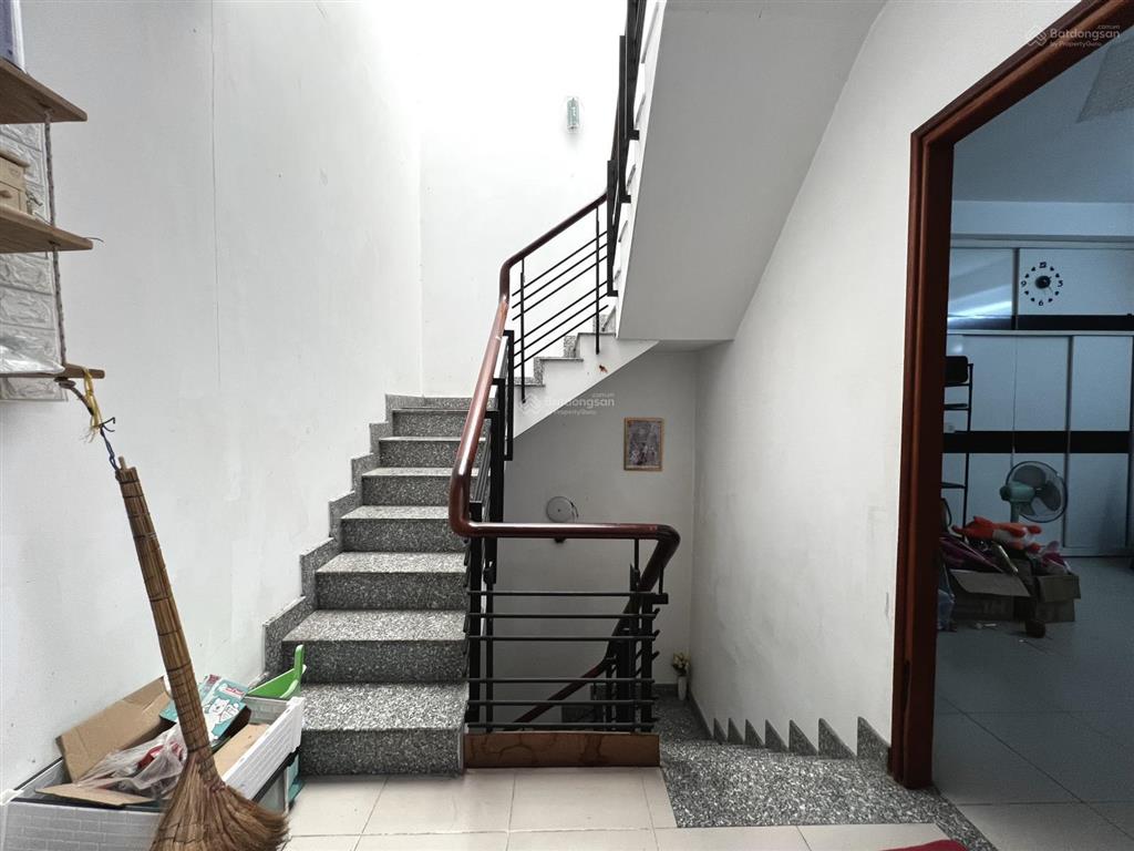 81m2  ngang 5m  11,5 tỷ  huỳnh văn bánh, phú nhuận  nở hậu  hẻm rộng thông thoáng