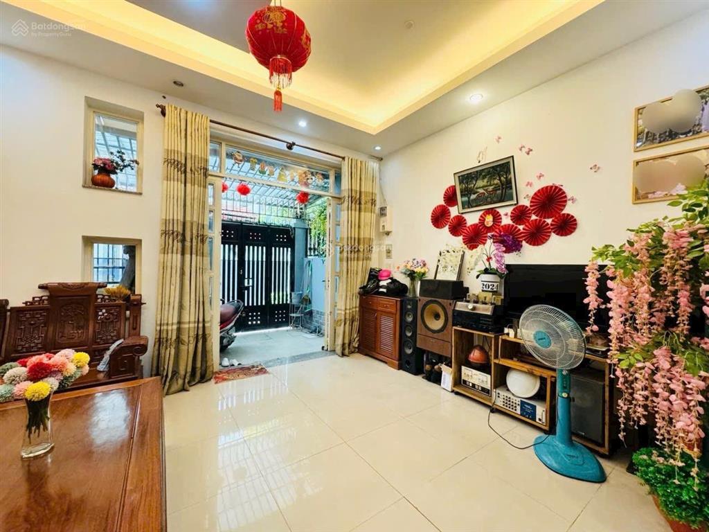 81m2  ngang 5m  11,5 tỷ  huỳnh văn bánh, phú nhuận  nở hậu  hẻm rộng thông thoáng
