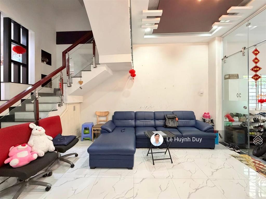 Lê văn sỹ, pn  57m²  ngang 4,5m  a4  4 tầng  kế ô tô, sát mặt tiền  9,5 tỷ