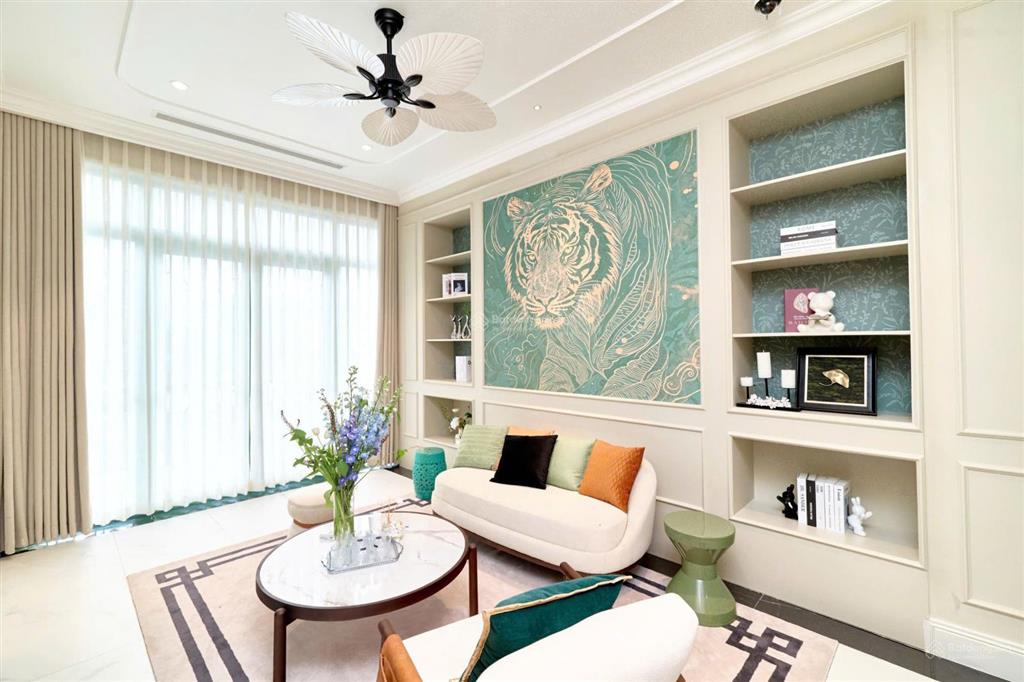 Hàng hot mới ra! liền kề đối diện bãi đỗ xe ô tô, mặt đường quốc lộ 1. nhận diện kinh doanh đỉnh