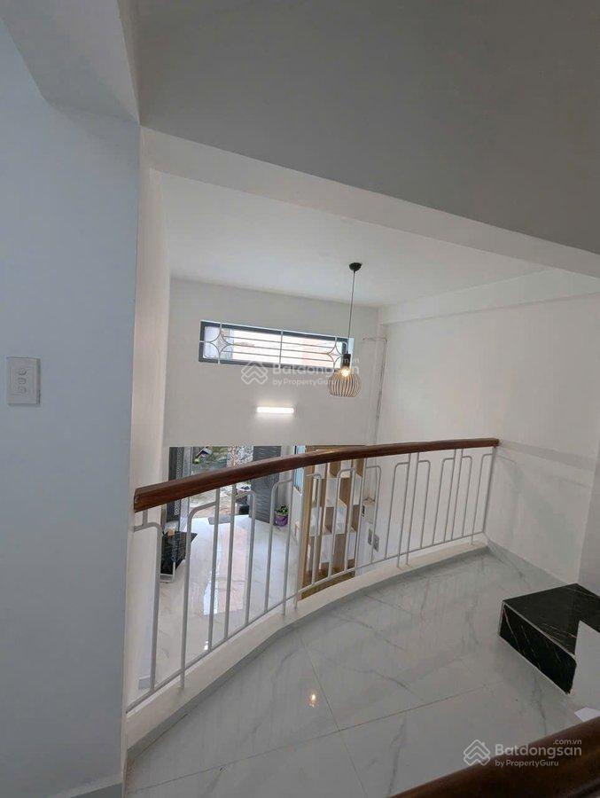 Hàng độc ngang đẹp mà nở hậu gấp đôi! ngay khu sang nguyễn văn trỗi pn nhà 5t full nội thất 8,2t