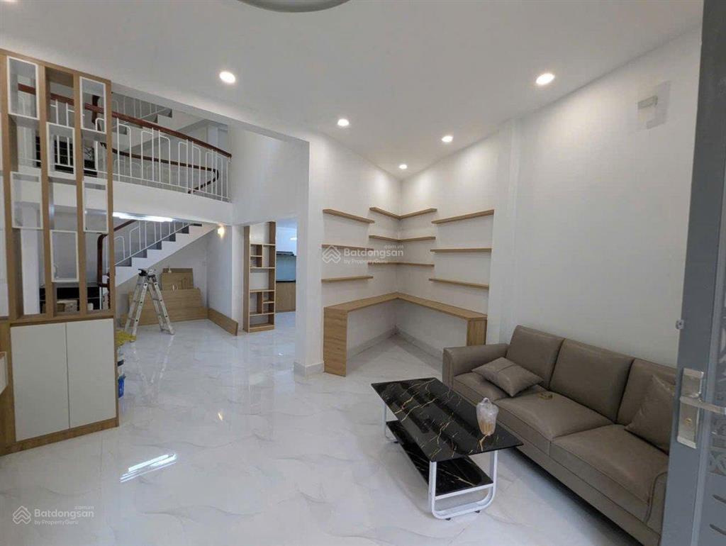 Hàng độc ngang đẹp mà nở hậu gấp đôi! ngay khu sang nguyễn văn trỗi pn nhà 5t full nội thất 8,2t