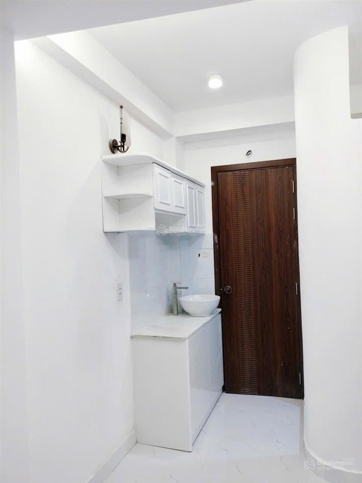 Hạ chào sâu! 8pn 10wc  tòa chdv xây cao dòng tiền tốt ngay khu sang quận 1, chỉ 7,8t
