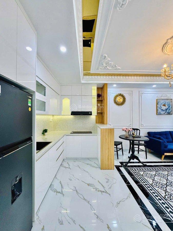Nhà ngang mà rộng thì sang! ngay khu vip nguyễn đình chính (4x10) cn40m² full nội thất, chỉ 6.95t