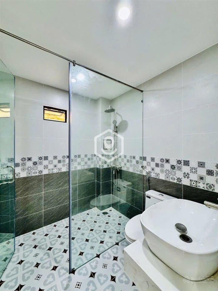 Nhà ngang mà rộng thì sang! ngay khu vip nguyễn đình chính (4x10) cn40m² full nội thất, chỉ 6.95t