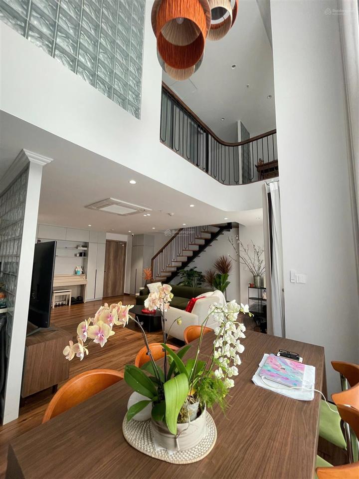 Chính chủ bán căn duplex 3 phòng ngủ tại tòa khoáng nóng đẹp nhất ecopark