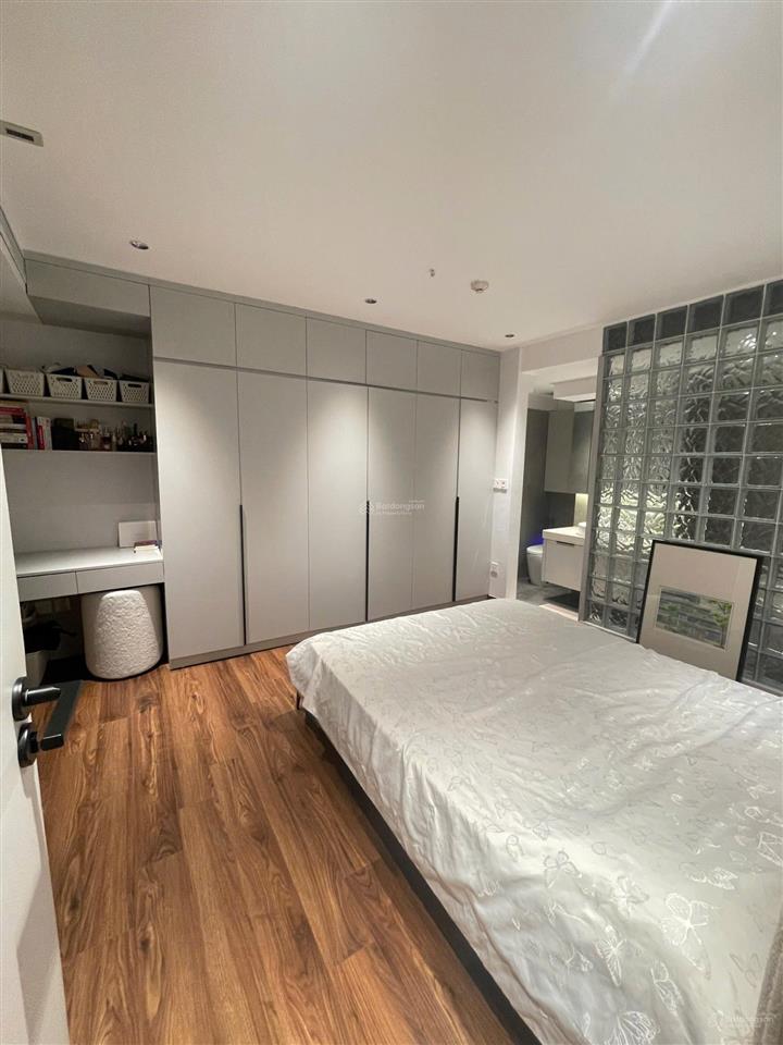 Chính chủ bán căn duplex 3 phòng ngủ tại tòa khoáng nóng đẹp nhất ecopark